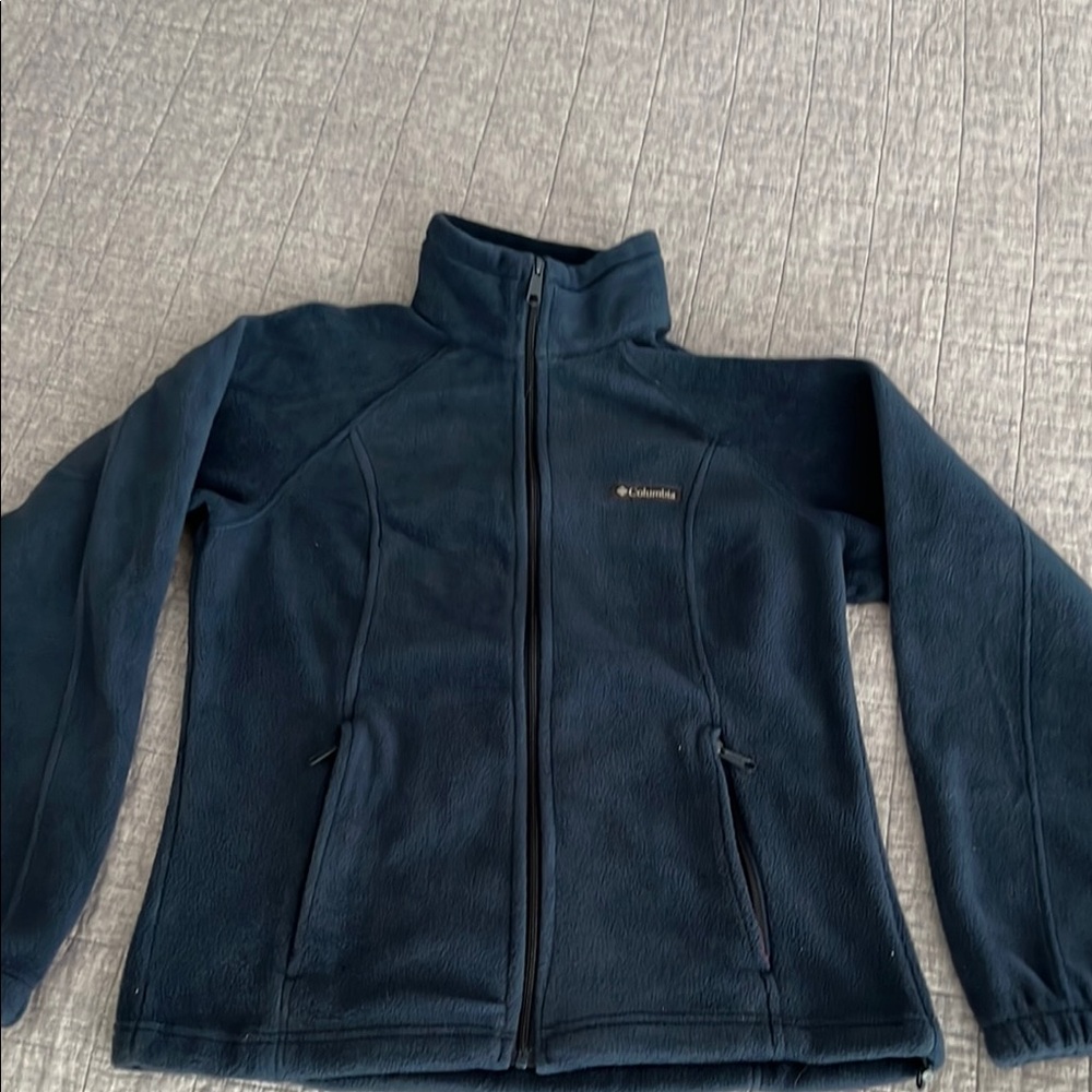 Women’s Columbia Midnight Blue Fleece Jacket size medium, like new